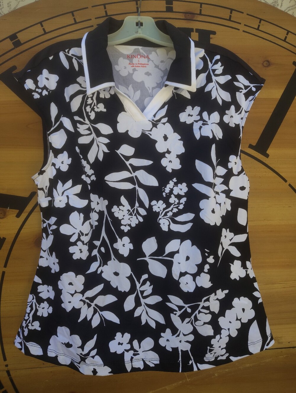 Kinona Black & White Floral Polo Tank Top